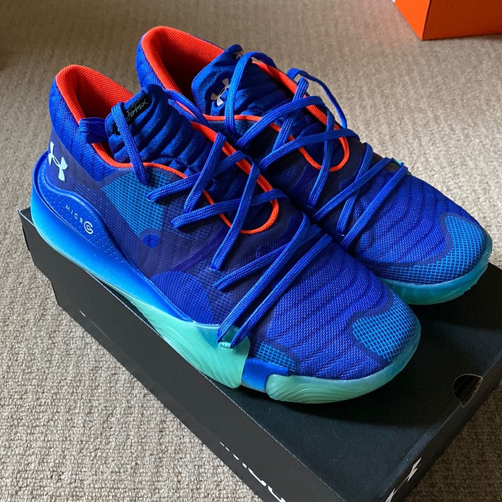New! Under Armour TB Spawn Low Men’s 10.5